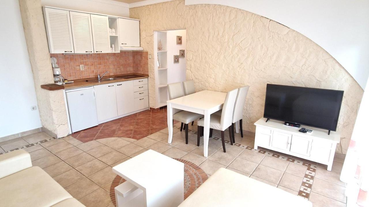 Apartment Damijan Krk Town Luaran gambar