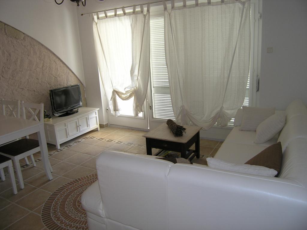 Apartment Damijan Krk Town Luaran gambar