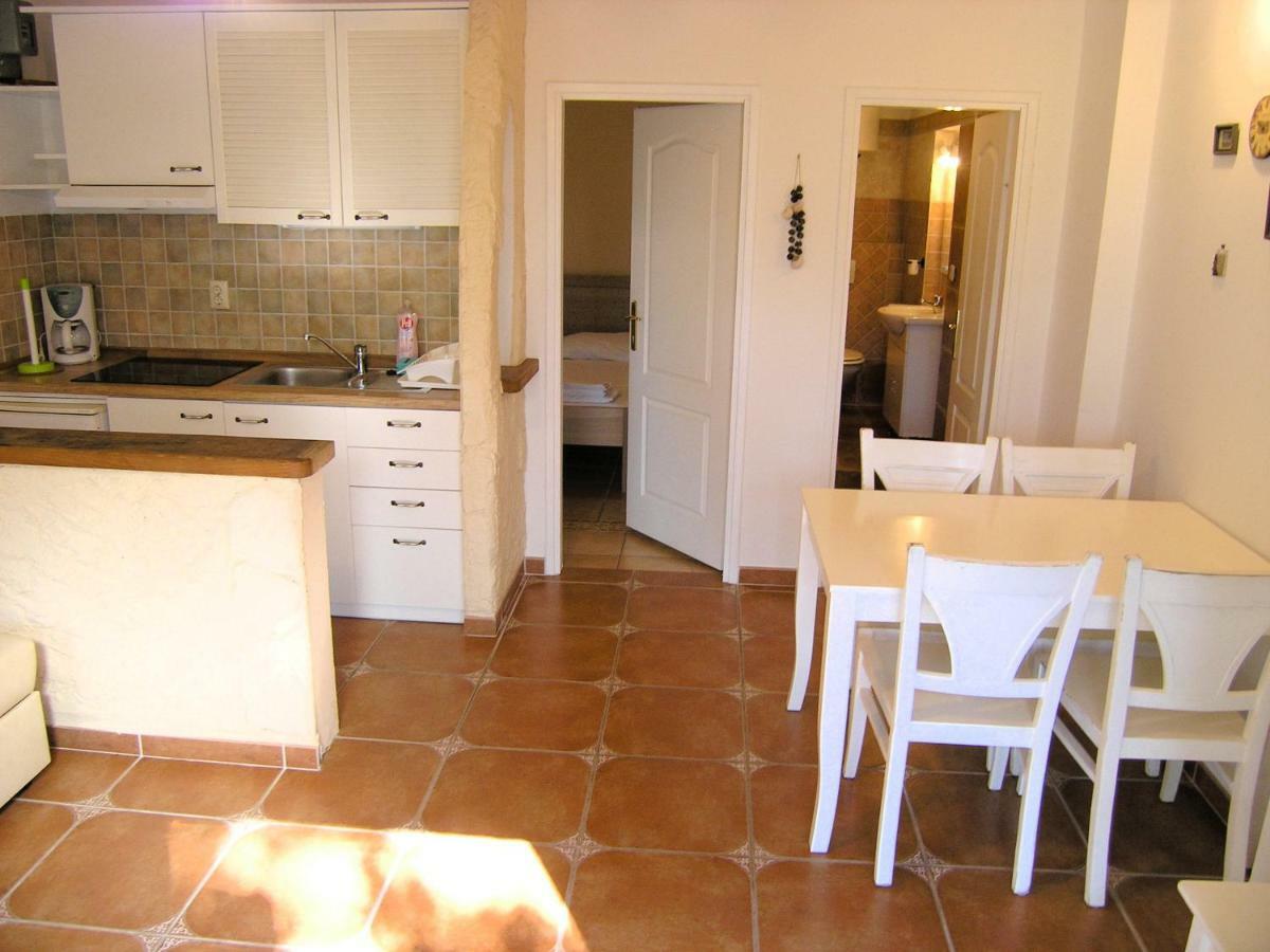 Apartment Damijan Krk Town Luaran gambar